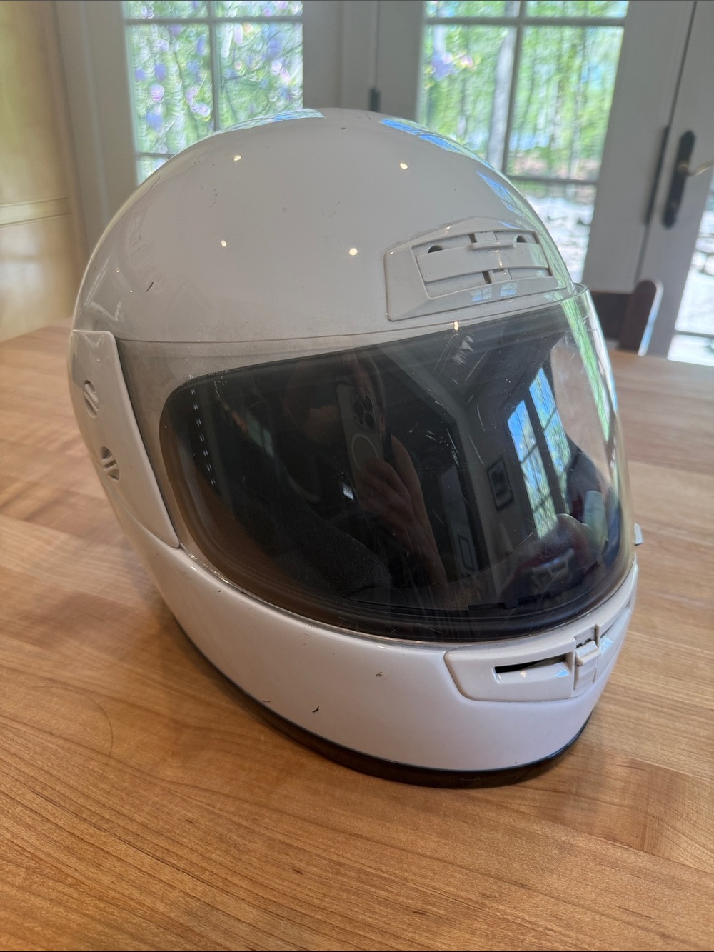 Vintage (1985) Full-Face Motorcycle Helmet in White with Dark Visor
